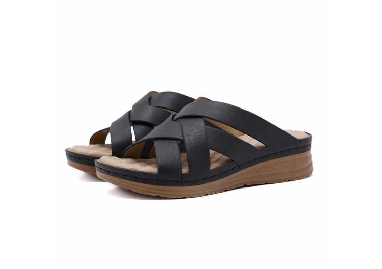 New comfortable leisure wind sandals cross massage slope heel fashionable women's sandals beach shoes T1138 2