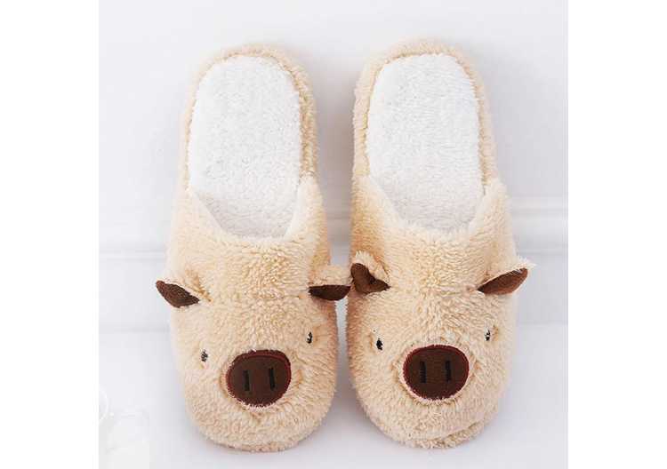 Woman's slippers soft cotton indoor Female slippers house cute cartoon soft plush Couple slippers TPR sole non slip outdoor