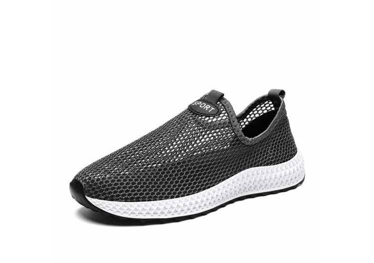 Man's Summer Shoes Breathable Canyoneering Outdoor Sport Aqua Shoes Non slip Beach Axido Male Clogs Lightweigh Mesh Flats Shoes